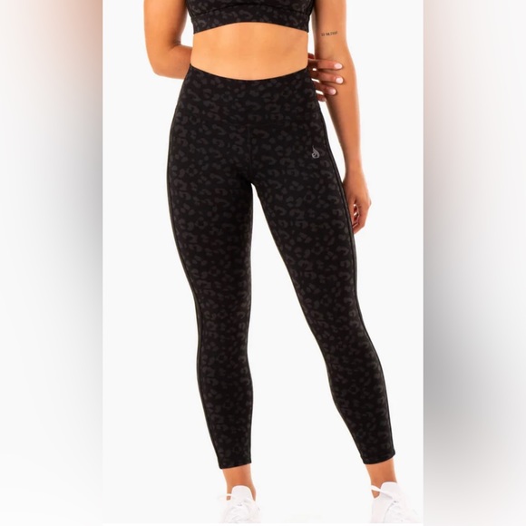 High waisted scrunch leggings - RyderWear - Picture 3 of 4